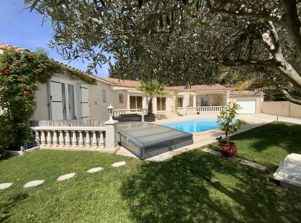 Uzès, Languedoc-Roussillon 30700
