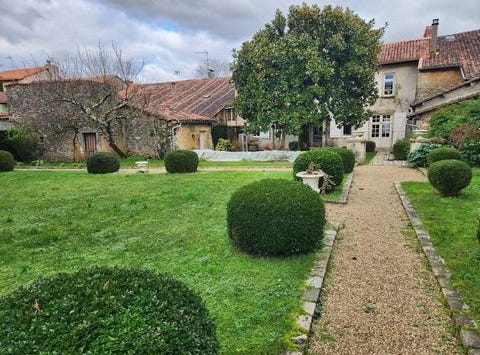 SAINT CLAUD, Poitou-Charentes 16450