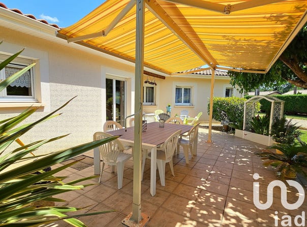 Salles, Nouvelle-Aquitaine 33770