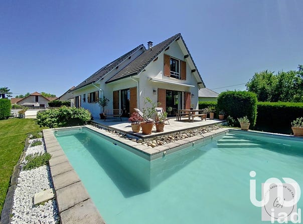 Uzein, Nouvelle-Aquitaine 64230