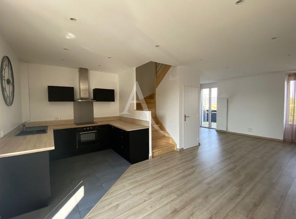 TRELAZE, Pays de la Loire 49800