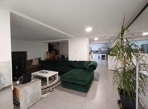 La Fleche, Pays de la Loire 72200