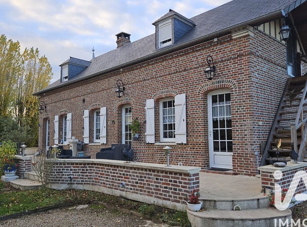 Le Neubourg, Normandy 27110