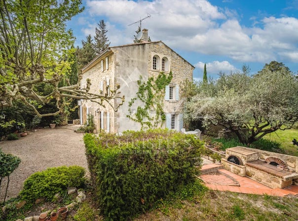Saint-Rémy-de-Provence, Provence-Alpes-Côte d'Azur 13210