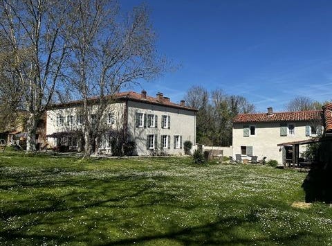 CARLA BAYLE, Midi-Pyrénées 09130