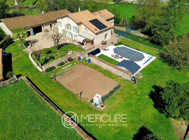 Exoudun, Poitou-Charentes 79800