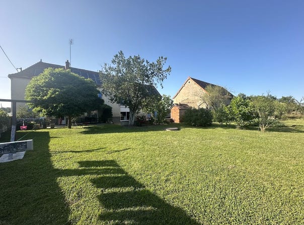Artaix, Burgundy 71110