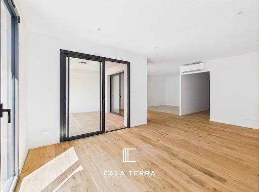 Porto-Vecchio, Corsica 20137