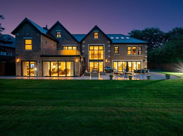 Forest Edge, Larkhill Lane, Formby UK, England L37 1LX