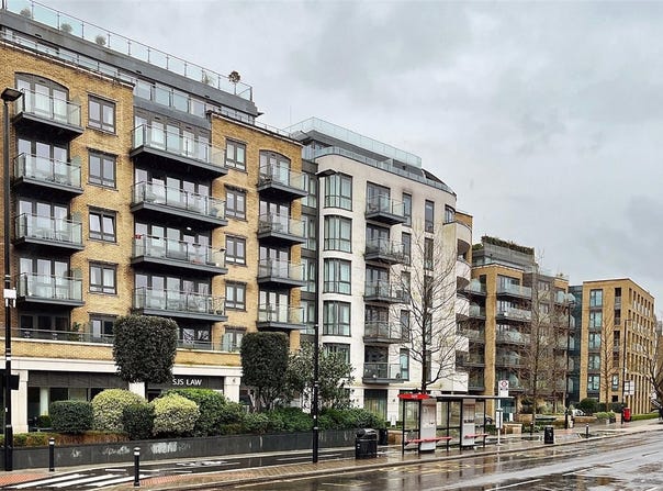 Kew Bridge Road Brentford, London, England TW8 0HT