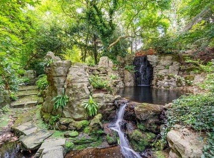 Warren Rd, Kingston upon Thames, Southwest London KT2 7LF
