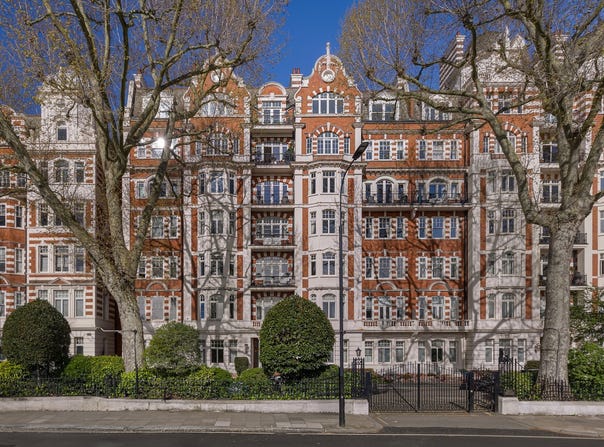 North Gate, England, London, England NW8