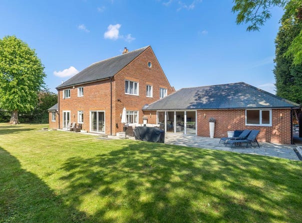 34C Kneesworth St, Royston SG8 5AB, UK, Royston, England SG8
