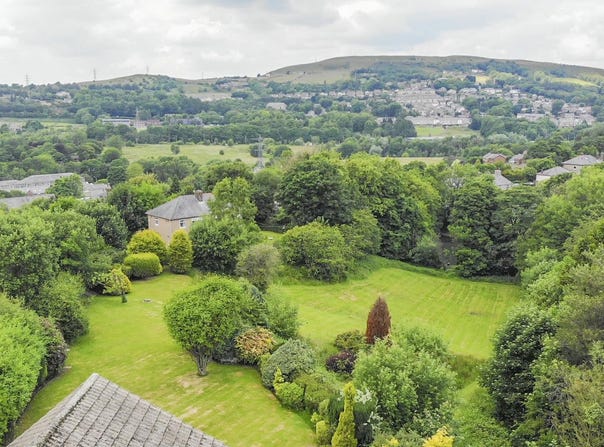 Rossendale, England BB4 6EW