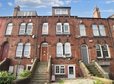 Leeds, England LS11 6ER