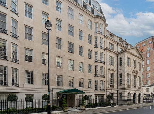 Upper Grosvenor Street, England, London, England W1K
