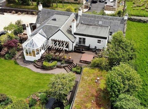 Greenbraes, Edinburgh, Scotland EH26 9LZ