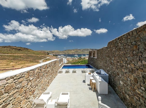 Tourlos, South Aegean 84600