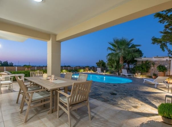 Milatos, Crete 72400