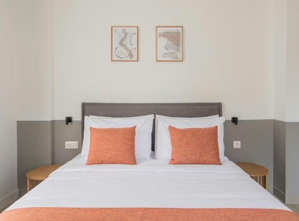 Solonos, Athina, Attica (region) 106 81