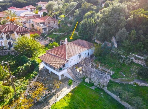 Pilos, Peloponnese 24001