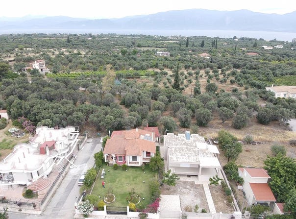 Longos, Western Greece 25100