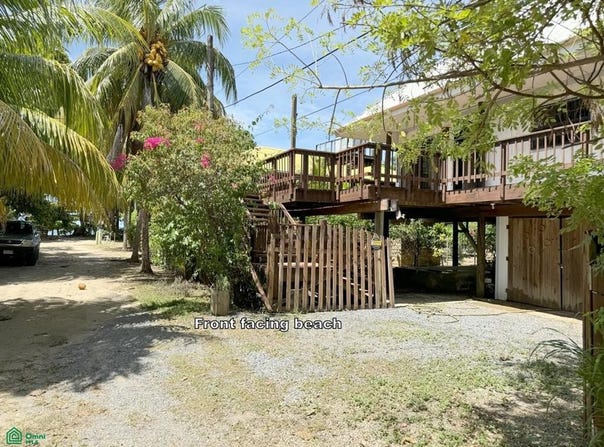 4-Bedroom Home Near the Beach in Sandy Bay, Roatan, Honduras s/n, Roatán, Islas de la Bahía, Roatan, Islas de la Bahía 34101