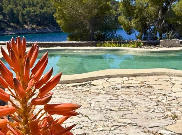 Milna, Split-Dalmatia County 21405