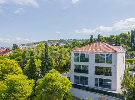 Brac, Splitsko-dalmatinska 21410