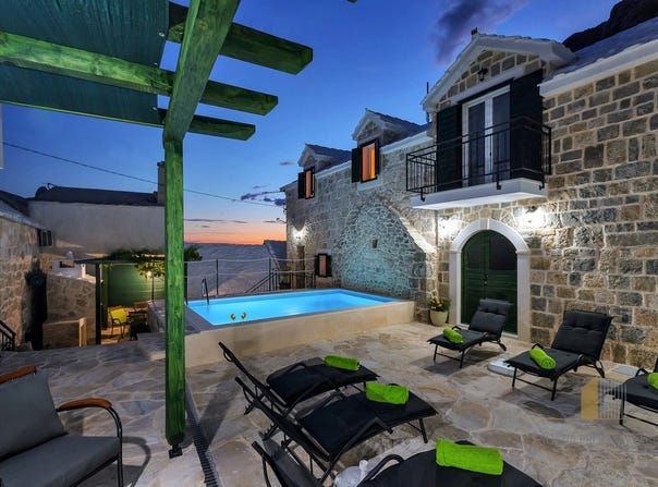 Baška Voda, Split-Dalmatia County 21320