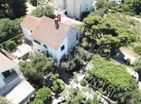 Brac, Splitsko-dalmatinska 21430