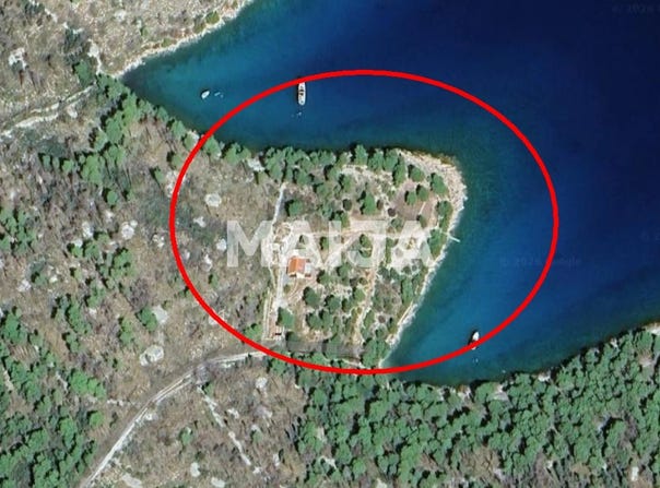 Milna, Split-Dalmatia County 21405