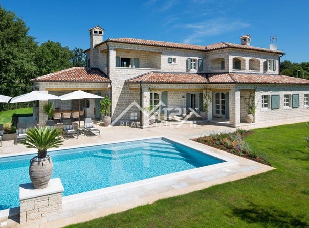 Vrsar, Istria County 52450