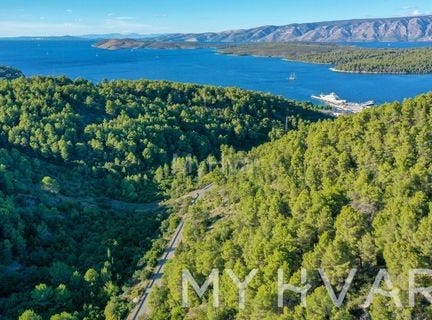Stari grad, Splitsko-dalmatinska 21460