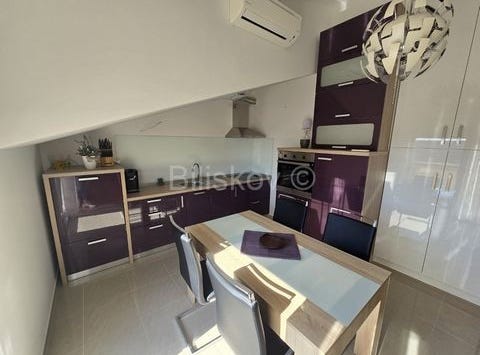 Split, Splitsko-dalmatinska 21312