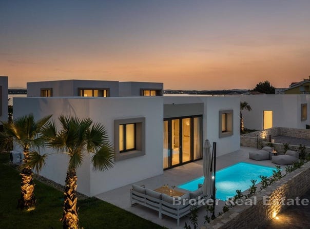 Paman, Zadar