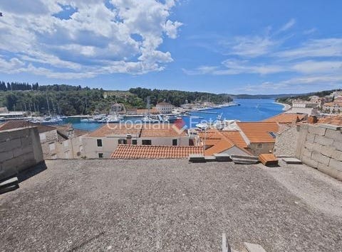Milna, Split-Dalmatia County