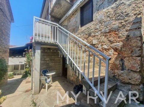 Stari grad, Splitsko-dalmatinska 21465