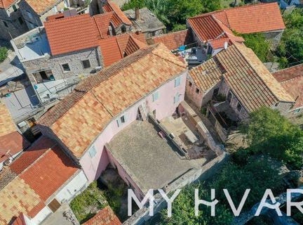 Stari grad, Splitsko-dalmatinska 21465