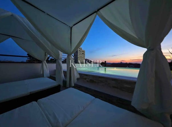 Zadar, Zadar County 23000