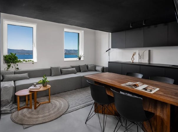 Murvica, Split-Dalmatia County 21420