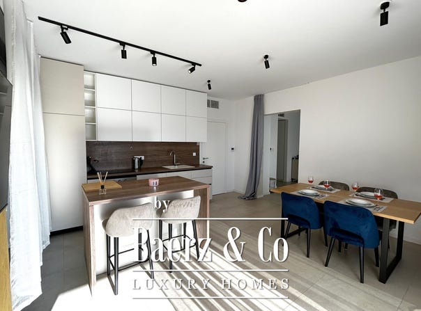 20 Ive Miličića, Hvar, Split-Dalmatia County 21450