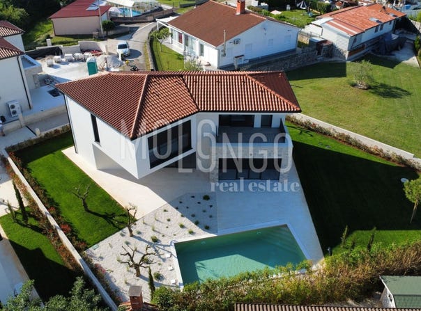 Vrsar, Istria County 52450