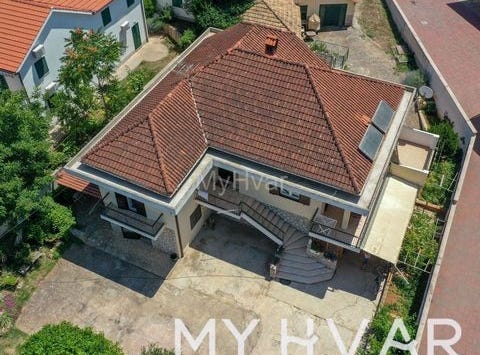 Stari grad, Splitsko-dalmatinska 21463