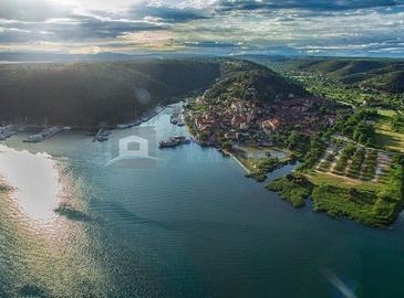 Sibenik, Sibenska 22000