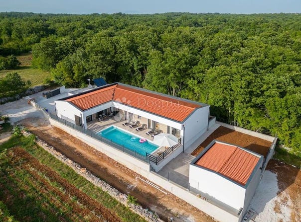Svetvinčenat, Istria County 52342