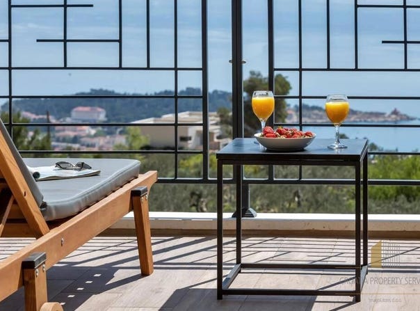 Veliko Brdo, Split-Dalmatia County 21300