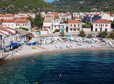 Vis, Splitsko-dalmatinska 21485