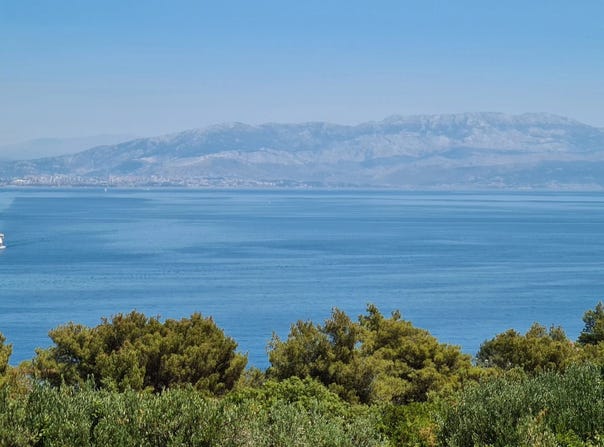 Rogač, Split-Dalmatia County 21430