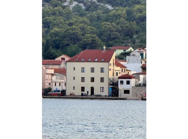 Tisno, Sibenska 22240